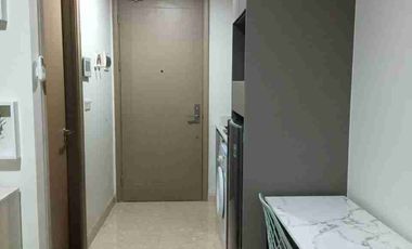 disewakan apartemen gold coast PIK studio furnsih