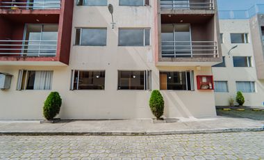 DEPARTAMENTO EN PLANTA BAJA EN CONOCOTO