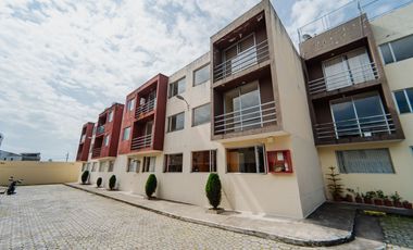 DEPARTAMENTO EN PLANTA BAJA EN CONOCOTO