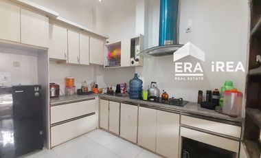 DIJUAL RUMAH MURAH FULL FURNISHED 2 LANTAI DEKAT KAMPUS UNS SOLO