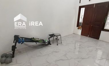 DIJUAL RUMAH MURAH FULL FURNISHED 2 LANTAI DEKAT KAMPUS UNS SOLO