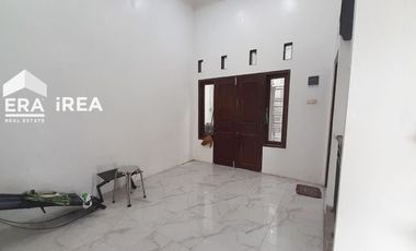 DIJUAL RUMAH MURAH FULL FURNISHED 2 LANTAI DEKAT KAMPUS UNS SOLO