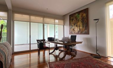 Dijual Rumah Mewah And Modern Seperti Resort dengan Taman Indah di Intan Cilandak Jakarta Selatan