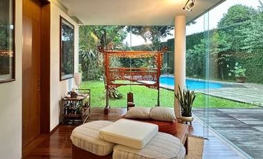 Dijual Rumah Mewah And Modern Seperti Resort dengan Taman Indah di Intan Cilandak Jakarta Selatan