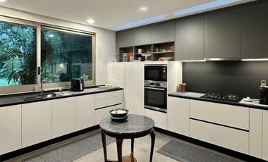 Dijual Rumah Mewah And Modern Seperti Resort dengan Taman Indah di Intan Cilandak Jakarta Selatan