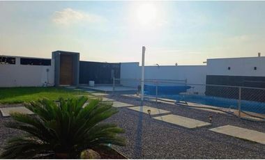 Quinta en Venta – con Alberca Fraccionamiento Hacienda San Pedro, en Zuazua, N.L.