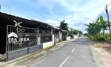 RUMAH DIJUAL DI SOLO BARAT DEKAT TOL BANYUDONO