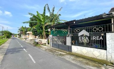 RUMAH DIJUAL DI SOLO BARAT DEKAT TOL BANYUDONO