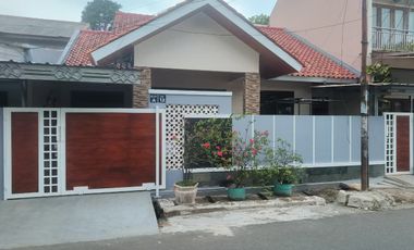 Dijual Rumah 2 Lantai di Ciledug, Tangerang, Bebas Banjir, SHM