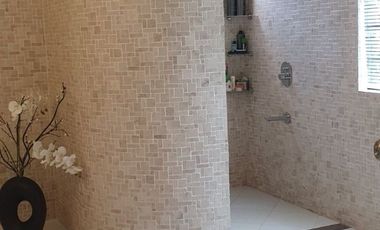 BUNGALOW FURNISHED FOR SALE IN A PRIME LOCATION IN BF HOMES PARANAQUE