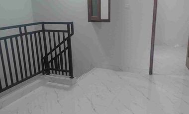RUMAH BARU 3 LANTAI SIAP HUNI PADEMANGAN TIMUR