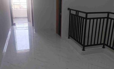 RUMAH BARU 3 LANTAI SIAP HUNI PADEMANGAN TIMUR