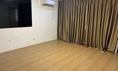 Sentosia Villas 3 Floors Villas for Rent 50k/month