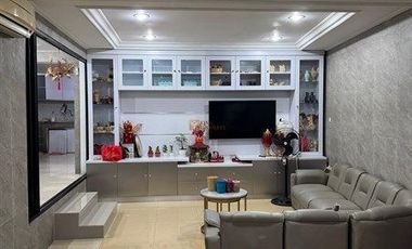 Dijual Rumah Komplek Green Ville 2,5 Lantai Furnished Luas 500m2 SHM Area Komplek Greenville Duri Kepa Jakarta Barat
