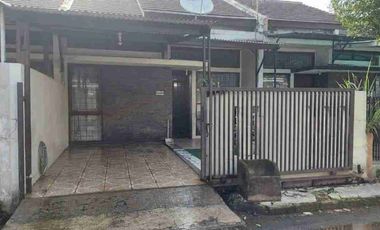 rumah komplek kinagara Regency bojongsoang dekat telkom University buahbatu