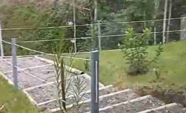 VENDO QUINTA AMOBLADA, URB. EDEN PUERTO QUITO.