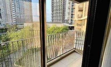 SACRIFICE SALE 2BR Condo Fully-Furnished at Mandani Bay Tower 1