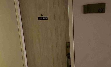 SACRIFICE SALE 2BR Condo Fully-Furnished at Mandani Bay Tower 1