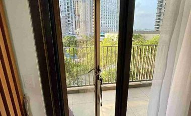SACRIFICE SALE 2BR Condo Fully-Furnished at Mandani Bay Tower 1