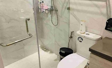 SACRIFICE SALE 2BR Condo Fully-Furnished at Mandani Bay Tower 1