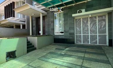 Rumah Modern Full Furnished dekat Binus di Araya Valley Malang