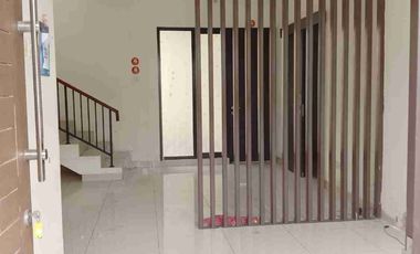 Jual Rumah Murah 2 Lantai di Arana Harapan Indah Bekasi 1,9M nego
