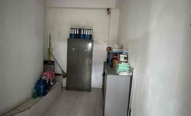 dijual bangunan  kantor cocok untuk rumah tinggal tempat usaha dan lainya lokasi tengah kota makassar, dekt rs lanuang baji dan swalayan satu sama