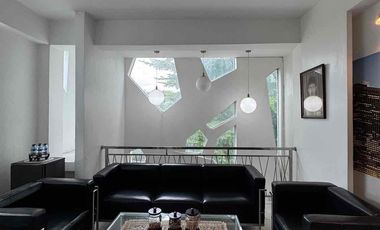 dijual bangunan  kantor cocok untuk rumah tinggal tempat usaha dan lainya lokasi tengah kota makassar, dekt rs lanuang baji dan swalayan satu sama