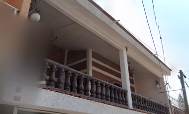CASA EN VENTA EN APASEO EL ALTO: Tranquilidad en Santa Elena Norte, a Pasos de la Carretera Panamericana y el Centro