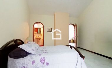 Casa en Venta en Unioro, Machala – Amplia y Remodelada