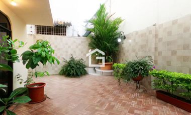 Casa en Venta en Unioro, Machala – Amplia y Remodelada