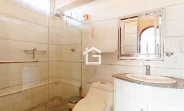 Casa en Venta en Unioro, Machala – Amplia y Remodelada