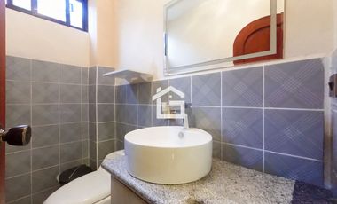 Casa en Venta en Unioro, Machala – Amplia y Remodelada