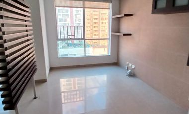 Apartamento Edif. Platinum Cabecera