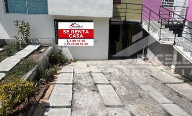 🏡‼️ CASA EN RENTA EN PLANTA BAJA – FRACC. PRIVADAS DEL TRÉBOL ‼️