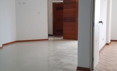 VENTA DE DEPARTAMENTO EN SEXTO PISO CON ASCENSOR EN AVENIDA LAS AMERCAS CHICLAYO