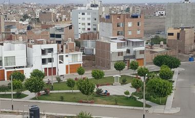 VENTA DE DEPARTAMENTO EN SEXTO PISO CON ASCENSOR EN AVENIDA LAS AMERCAS CHICLAYO