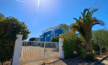 SE ARRIENDA POR AÑO CORRIDO HERMOSO DPTO EN CONDOMINIO MUY TRANQUILO Y SEGURO