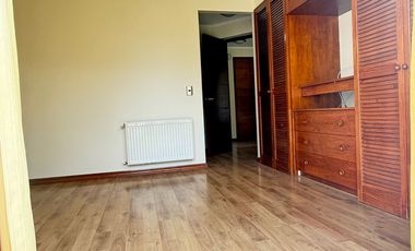 ARRIENDA CASA 3 DORMITORIOS 3 BAÑOS BARRIO INGLÉS