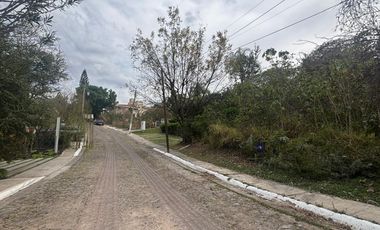 LAS CAÑADAS LOTE EN VENTA PLANO A 250m DEL CENTRO COMERCIAL