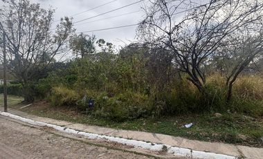 LAS CAÑADAS LOTE EN VENTA PLANO A 250m DEL CENTRO COMERCIAL