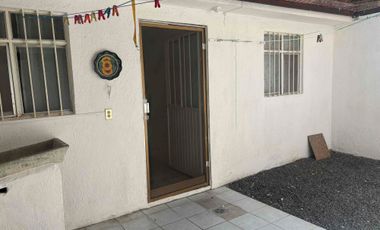 CASA EN RENTA DE UNA PLANTA – COL. SAN MIGUEL DE RENTERÍA
a dos cuadras del Boulevard Francisco Villa