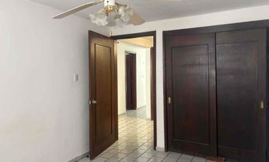 CASA EN RENTA DE UNA PLANTA – COL. SAN MIGUEL DE RENTERÍA
a dos cuadras del Boulevard Francisco Villa