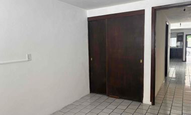 CASA EN RENTA DE UNA PLANTA – COL. SAN MIGUEL DE RENTERÍA
a dos cuadras del Boulevard Francisco Villa