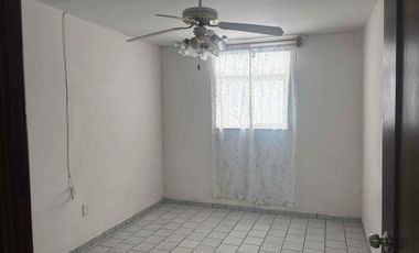 CASA EN RENTA DE UNA PLANTA – COL. SAN MIGUEL DE RENTERÍA
a dos cuadras del Boulevard Francisco Villa