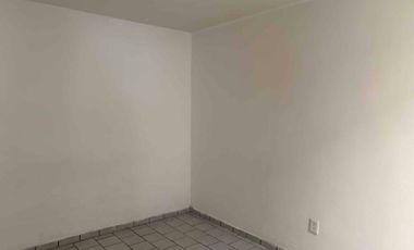 CASA EN RENTA DE UNA PLANTA – COL. SAN MIGUEL DE RENTERÍA
a dos cuadras del Boulevard Francisco Villa