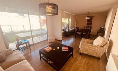 Casa sólida en condominio Lomas del Sol | 4 Dormitorios, Piscina y Quincho | Sector El Sol, Quilpué