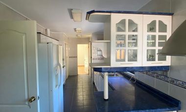 Casa amplia 3D 3B en Pasaje El Otoñal, Chillán