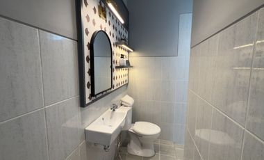 Hunian Modern 2 Lantai dengan Desain Arsitektur Kontemporer Summarecon Tangerang