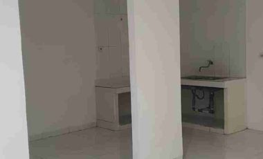 Dijual / Disewakan Rumah di The Green Court Cengkareng 6 x 15 m2 unfurnished ada 3 kt 3 km  Dekat ke Elang Laut Pik nego yuk sampai deal!!
